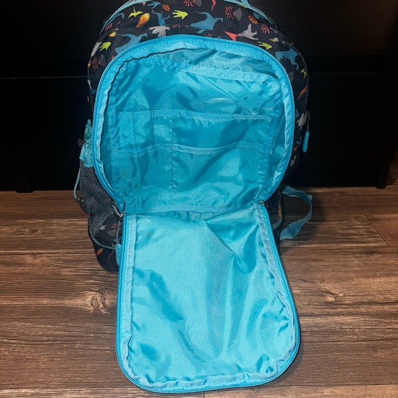 BENTGO KiDs 2-iN-1 BACKPACK & iNSULATED LUNCH BOX - BENTGO BOX iNCLUDED - Picture 10 of 11